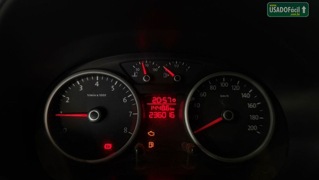 Volkswagen Voyage City 1.0 Mi Total Flex 2011/2012 — foto 14 de 14