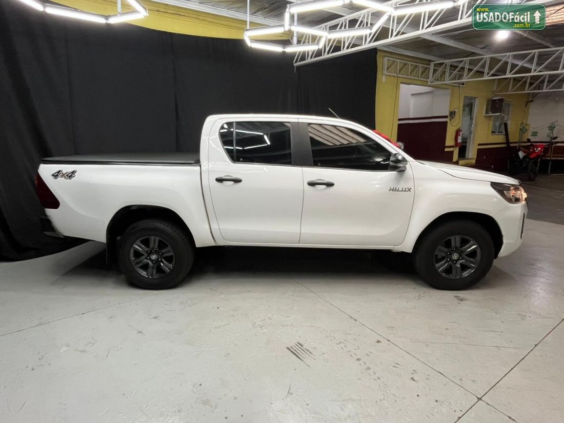 Toyota Hilux CD 2.8 4x4 Mecânico Diesel 2024/2024 — foto 8 de 16