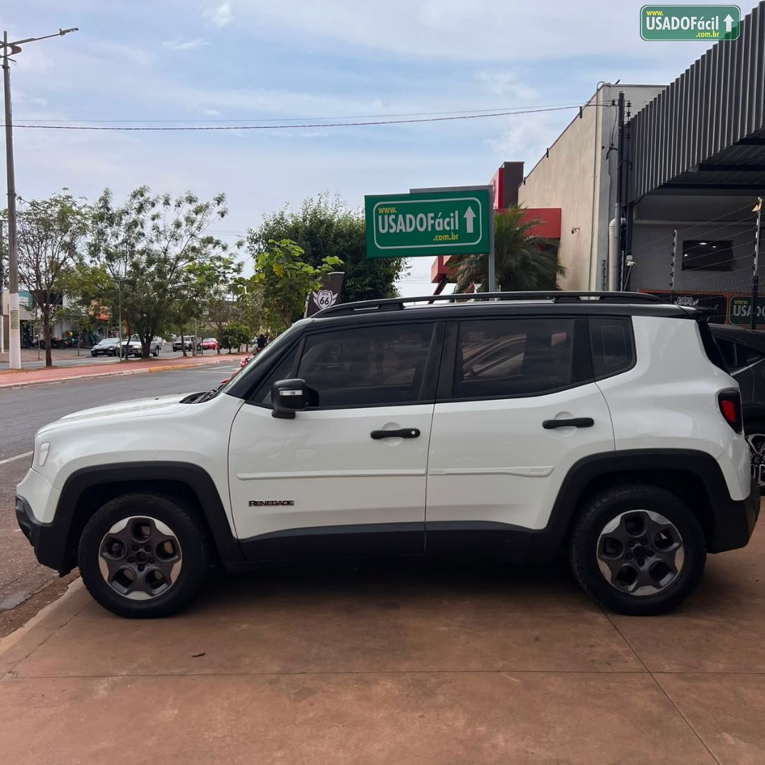 Jeep Renegade 1.8 4x2 Automático Flex 2021/2021 — foto 2 de 15
