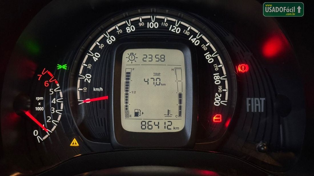 Fiat Mobi Drive Flex 2017/2018 — foto 12 de 14