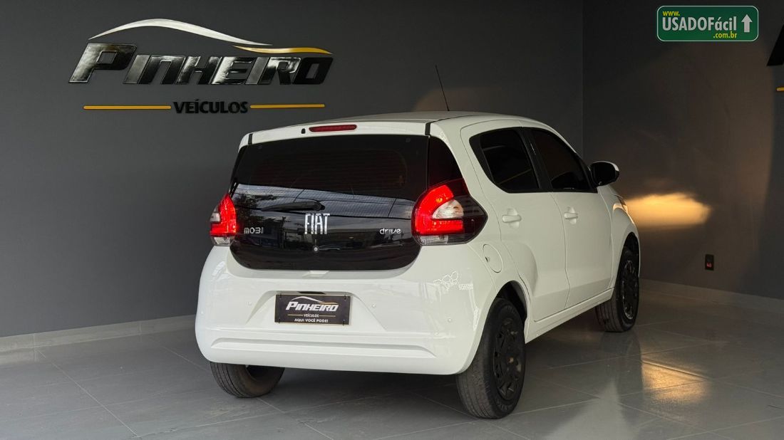 Fiat Mobi Drive Flex 2017/2018 — foto 6 de 14