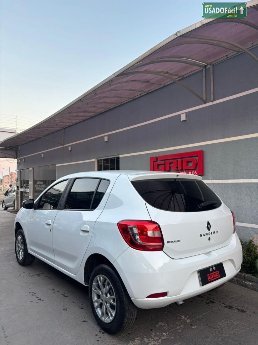 Renault Sandero Expression 1.0 Hi-Power 5P 2014/2015 — foto 4 de 9