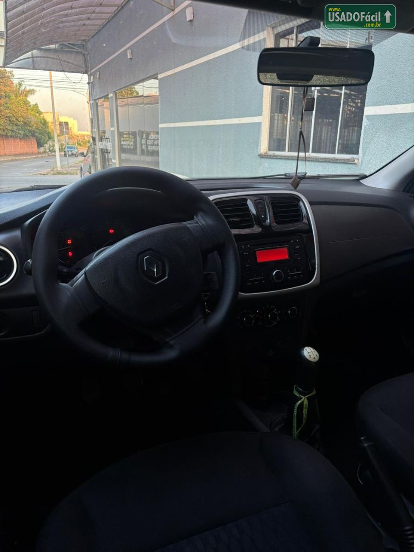 Renault Sandero Expression 1.0 Hi-Power 5P 2014/2015 — foto 6 de 9