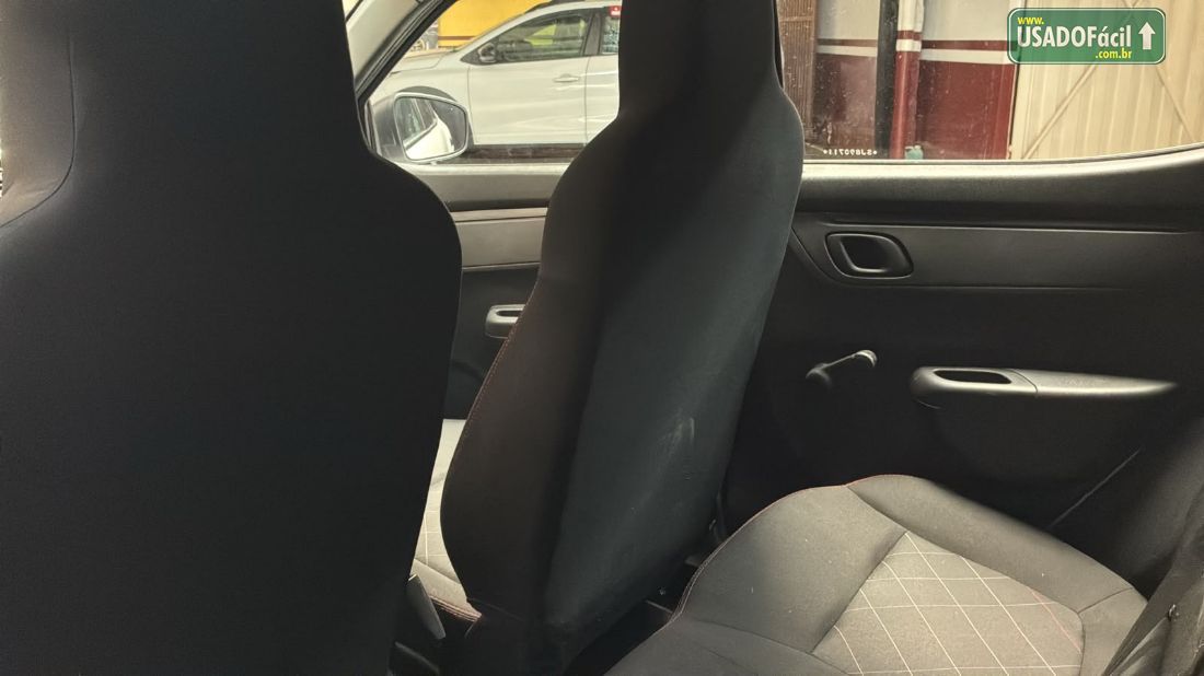 Renault Kwid Zen 1.0 Mecânico Flex 2024/2025 — foto 10 de 11