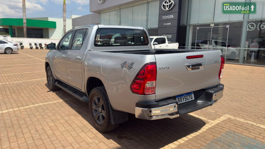 Toyota Hilux SR CD 2.8 4X4 TDI Automático Diesel 2023/2024 — foto 6 de 11