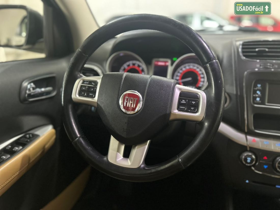 FIAT FREEMONT 2.4 PRECISION Automático 7 Lugares 2012/2012 — foto 20 de 30