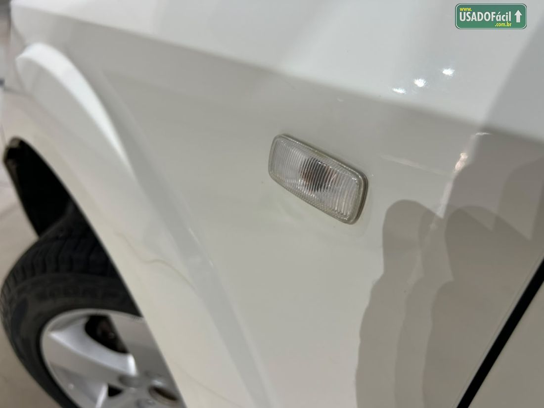 FIAT FREEMONT 2.4 PRECISION Automático 7 Lugares 2012/2012 — foto 8 de 30