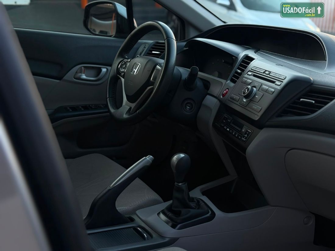 Honda Civic Sedan LXS 1.8 Mecânico 2015/2016 — foto 11 de 20