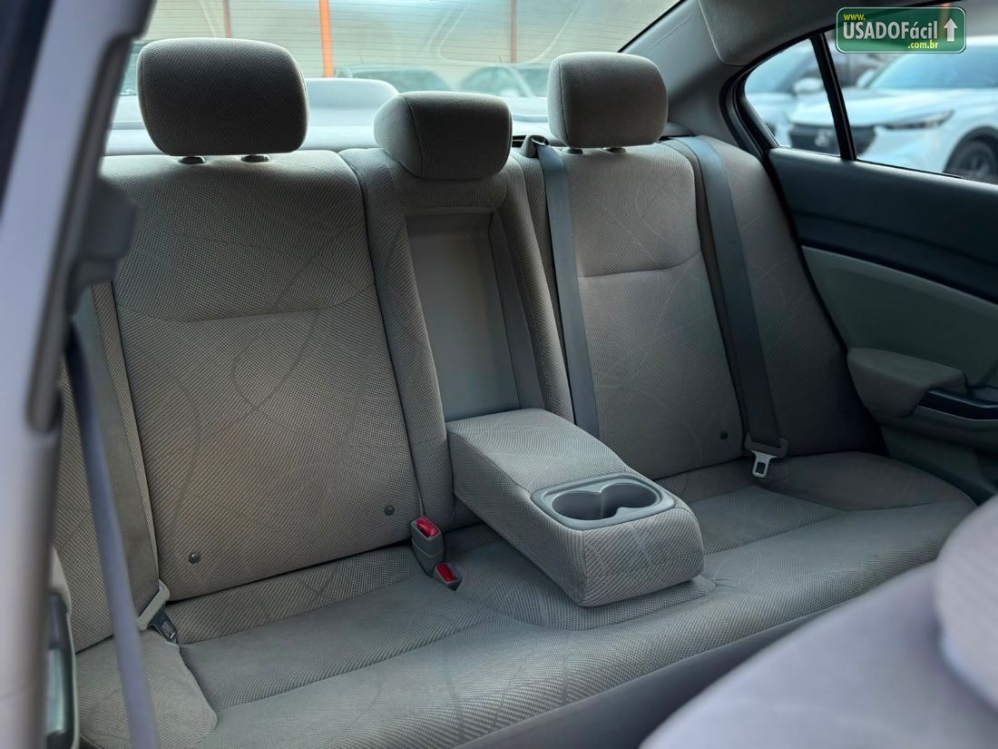 Honda Civic Sedan LXS 1.8 Mecânico 2015/2016 — foto 8 de 20