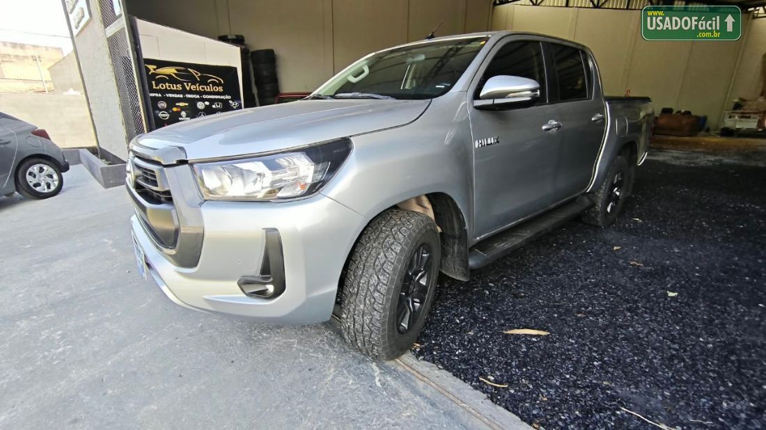 Toyota Hilux SR CD 2.8 4X4 TDI Automático Diesel 2021/2022 — foto 11 de 23