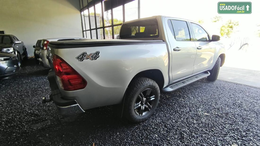 Toyota Hilux SR CD 2.8 4X4 TDI Automático Diesel 2021/2022 — foto 5 de 23