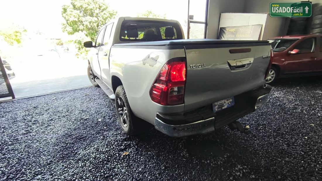 Toyota Hilux SR CD 2.8 4X4 TDI Automático Diesel 2021/2022 — foto 8 de 23