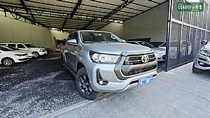 Toyota Hilux SR CD 2.8 4X4 TDI Automático Diesel