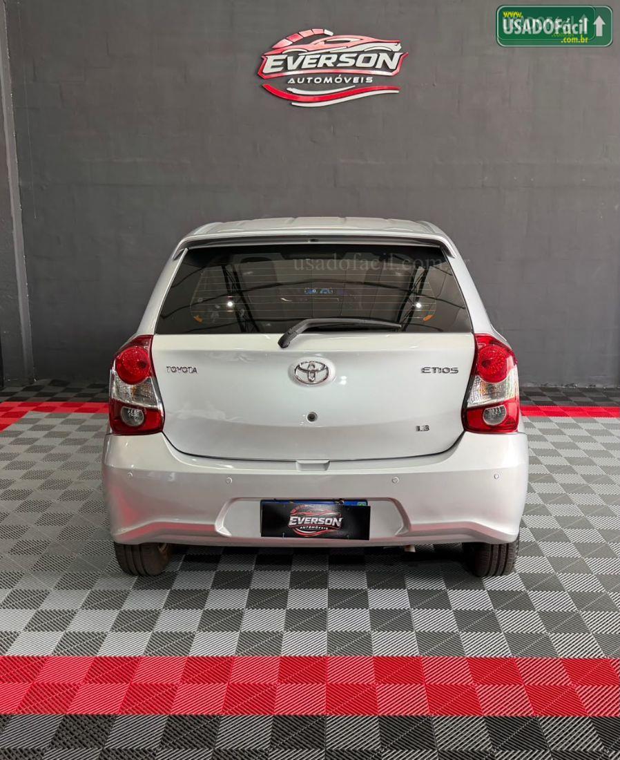 TOYOTA Etios Hatch X 1.3 Automático Flex 2020/2020 — foto 8 de 17