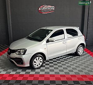 TOYOTA Etios Hatch X 1.3 Automático Flex