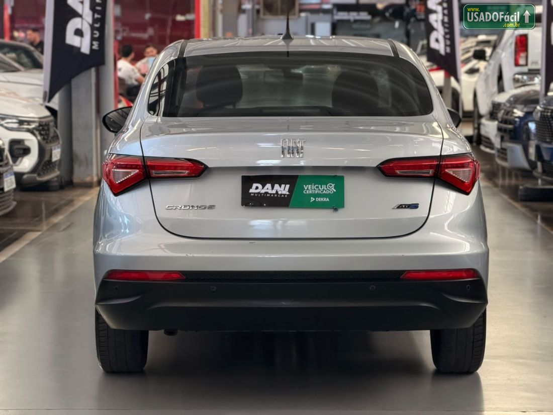 Fiat Cronos 1.8 Automático Flex 2020/2020 — foto 13 de 16