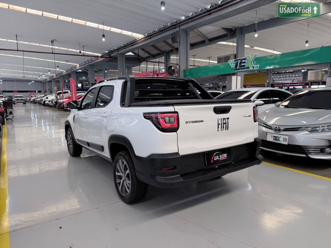 Fiat Strada Volcano CD 1.3 Mecânico Flex 2022/2023 — foto 15 de 17