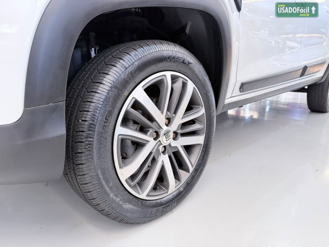 Fiat Strada Volcano CD 1.3 Mecânico Flex 2022/2023 — foto 4 de 17