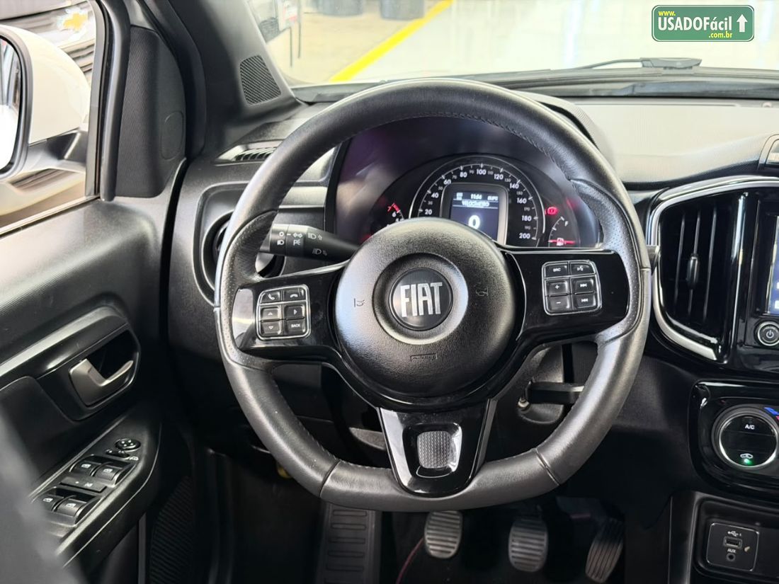 Fiat Strada Volcano CD 1.3 Mecânico Flex 2022/2023 — foto 6 de 17