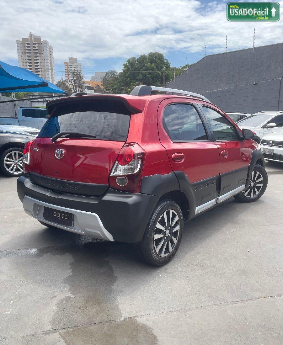 TOYOTA Etios Hatch Cross 1.5 Automático Flex 2018/2018 — foto 3 de 6