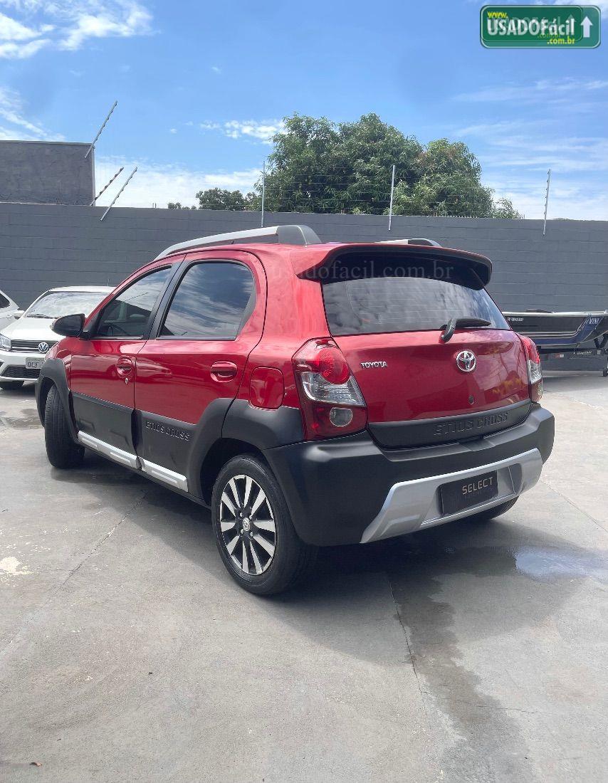 TOYOTA Etios Hatch Cross 1.5 Automático Flex 2018/2018 — foto 4 de 6