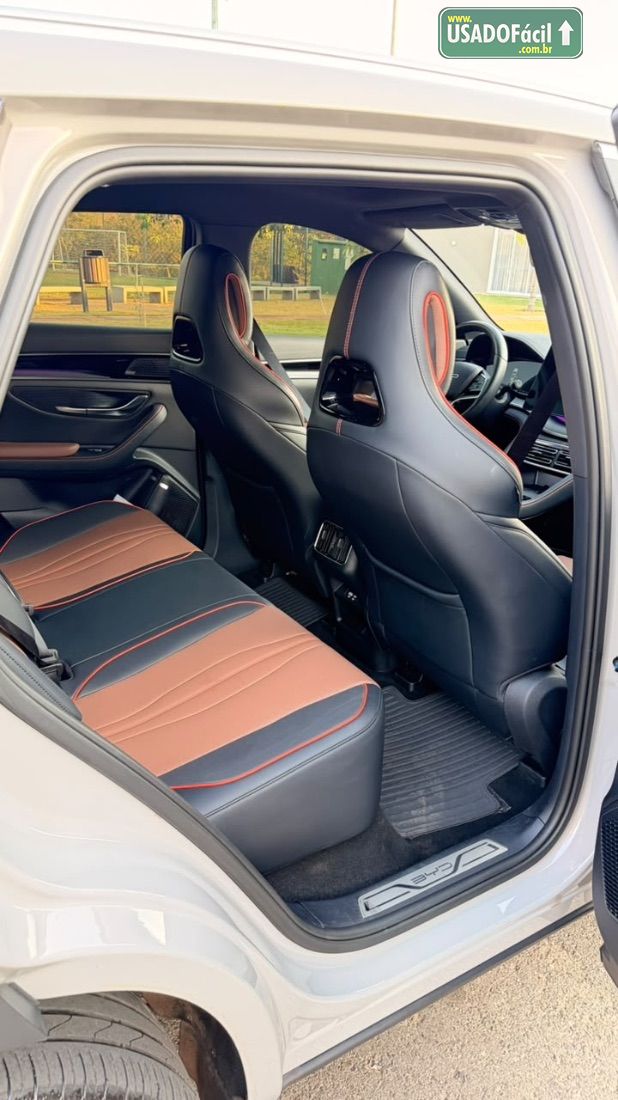 BYD BYD Song Plus Premium 1.5 Automático Híbrido 2025/2026 — foto 10 de 21