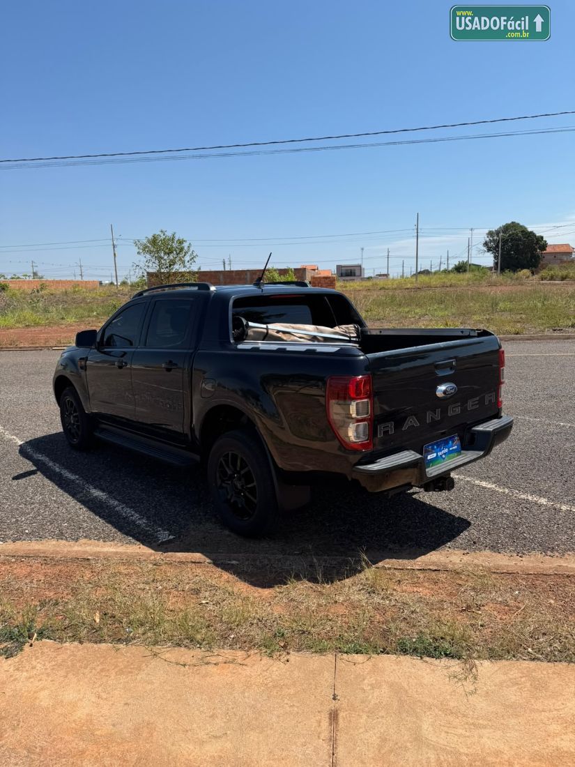 Ford Ranger Black CD 2.2 4x2 Automático Diesel 2022/2023 — foto 4 de 11