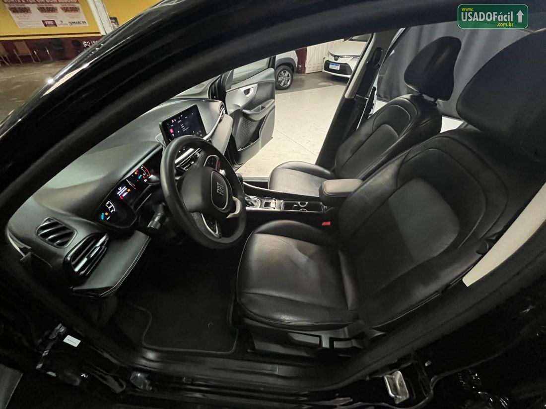 Fiat Fastback Audace 200 Turbo Automático Híbri­do 2025/2025 — foto 10 de 16
