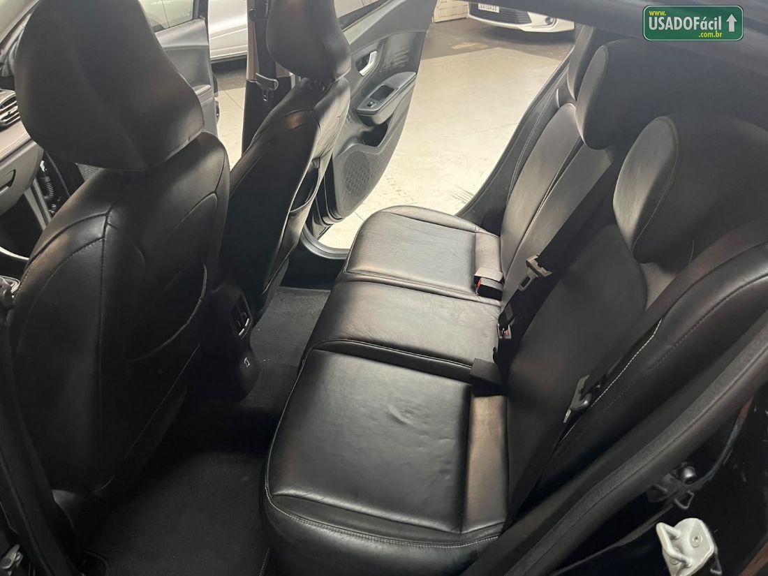 Fiat Fastback Audace 200 Turbo Automático Híbri­do 2025/2025 — foto 16 de 16