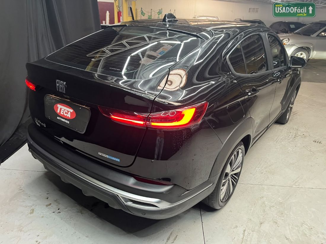 Fiat Fastback Audace 200 Turbo Automático Híbri­do 2025/2025 — foto 7 de 16