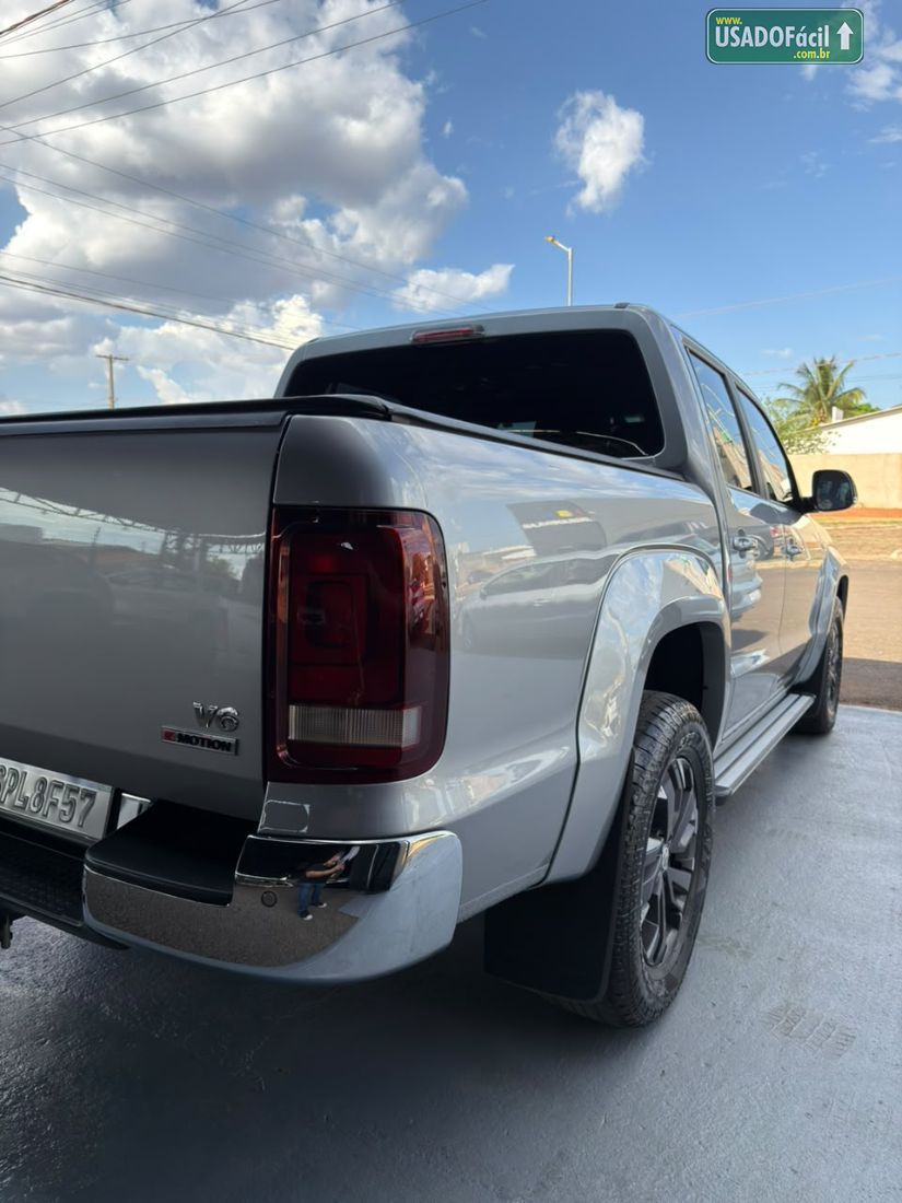 Volkswagen Amarok Comfortline 3.0 V6 4X4 TDI Automático Diesel 2023/2024 — foto 28 de 29