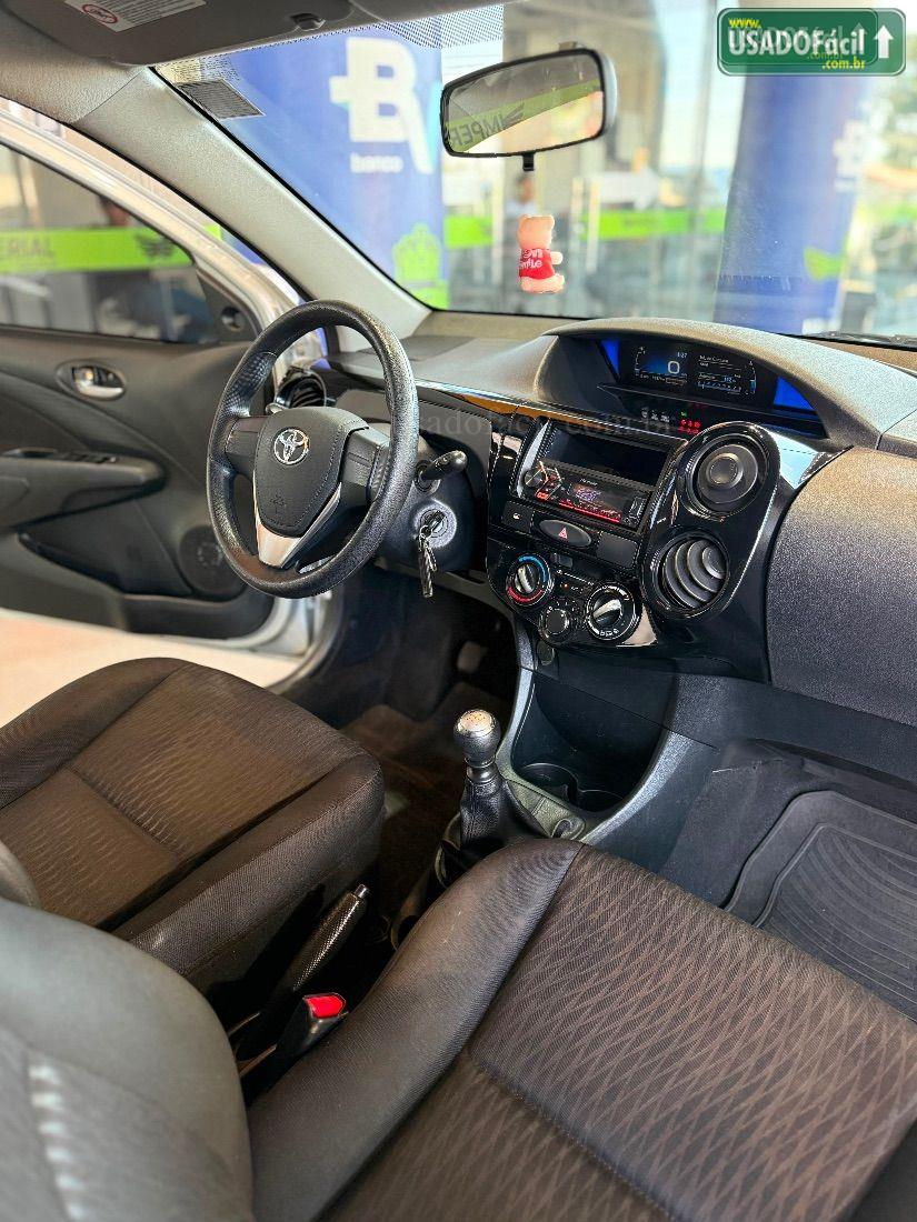 TOYOTA Etios Hatch X 1.3 Mecânico Flex 2017/2018 — foto 12 de 12