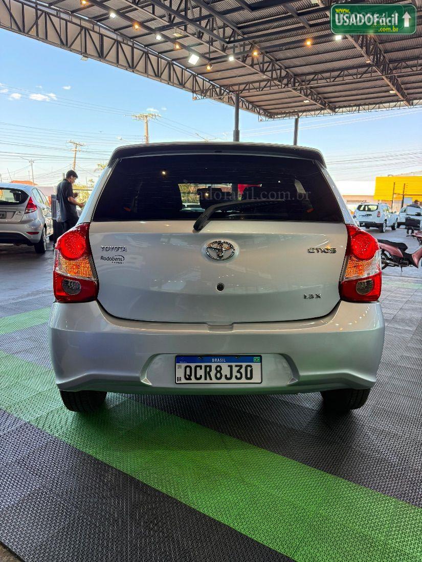TOYOTA Etios Hatch X 1.3 Mecânico Flex 2017/2018 — foto 5 de 12