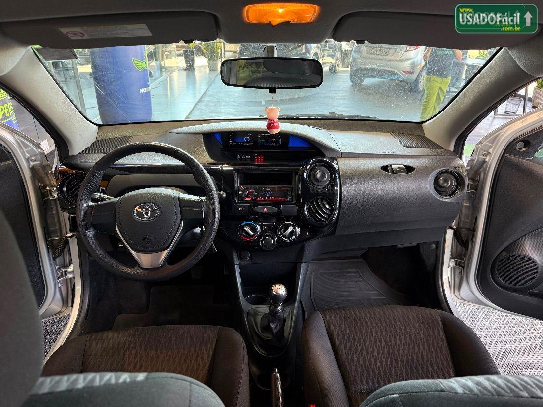 TOYOTA Etios Hatch X 1.3 Mecânico Flex 2017/2018 — foto 9 de 12