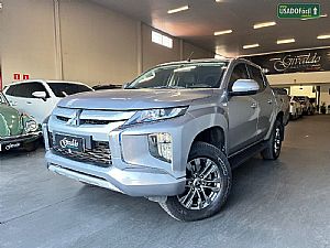 MITSUBISHI L200 Triton Sport GLS CD 2.4 Automático Diesel