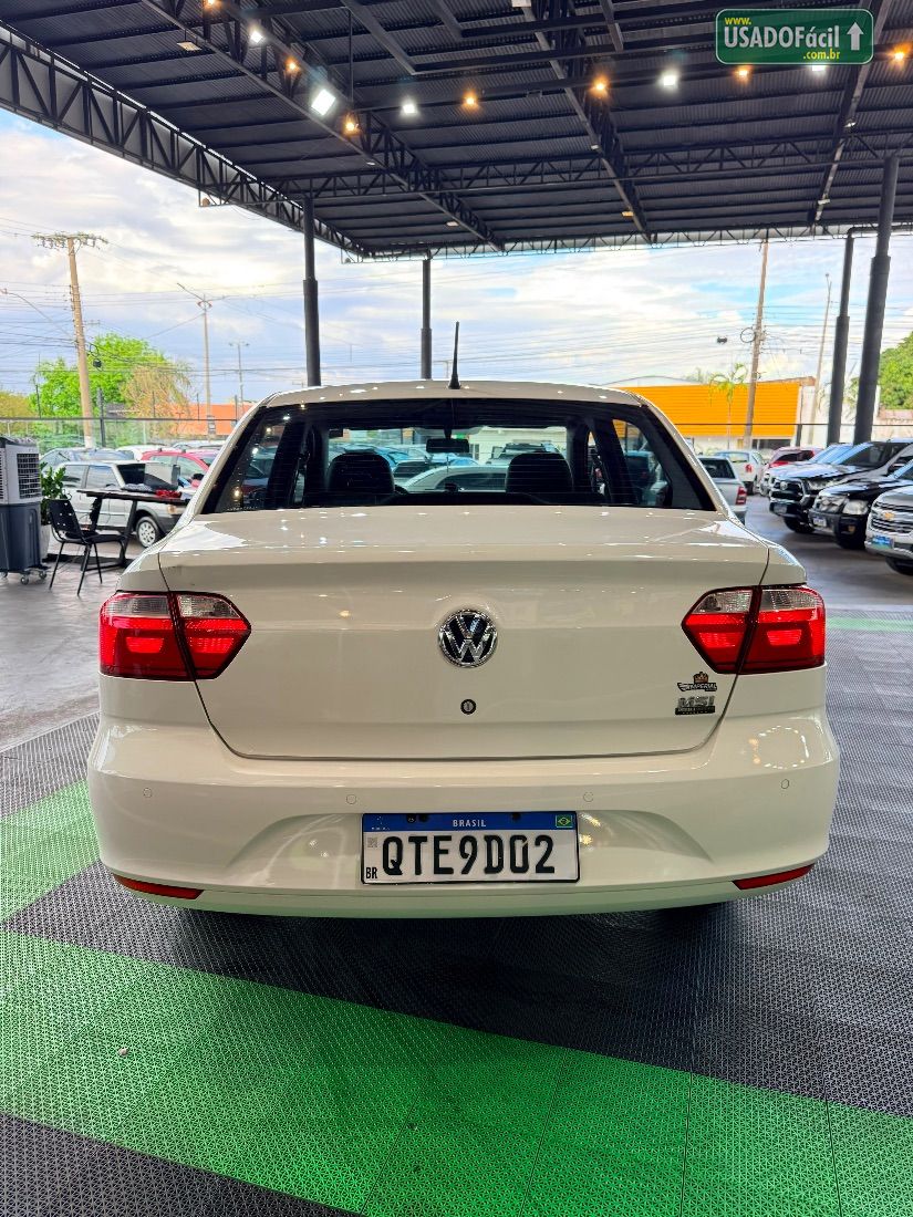 Volkswagen Voyage 1.6 MSi Automático Flex 2021/2022 — foto 3 de 12
