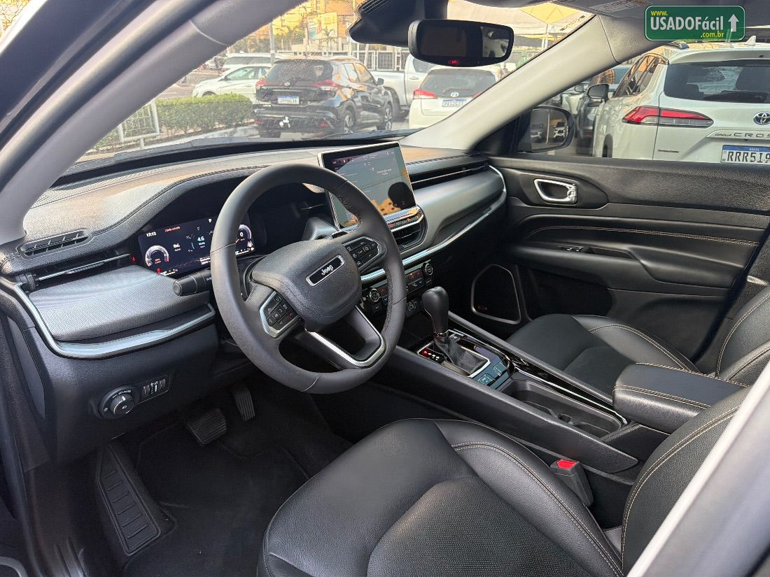 Jeep Compass Longitude Night Eagle 1.3 4x2 Automático Flex 2024/2025 — foto 8 de 9