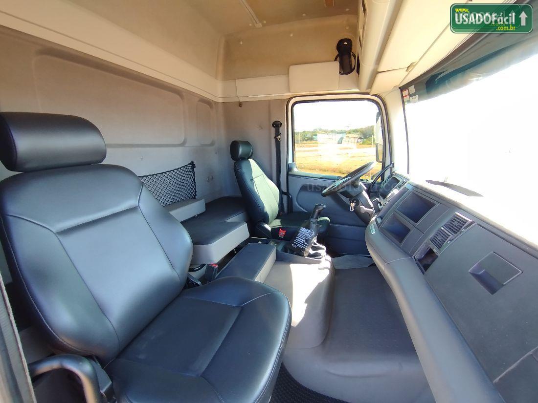 VOLKSWAGEN 26-390 E Constel. 6x4 2p (diesel)(E5) 2014/2014 — foto 6 de 7