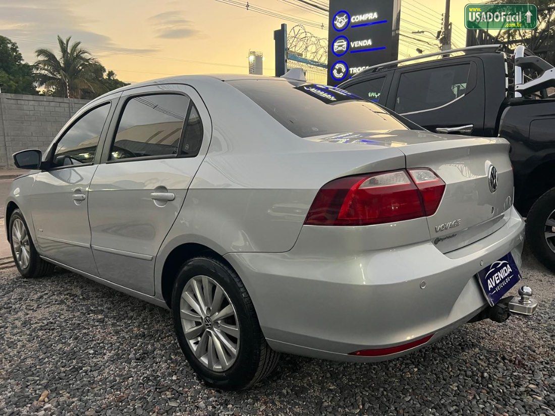 Volkswagen Voyage 1.0 Total Flex 2014/2014 — foto 11 de 26