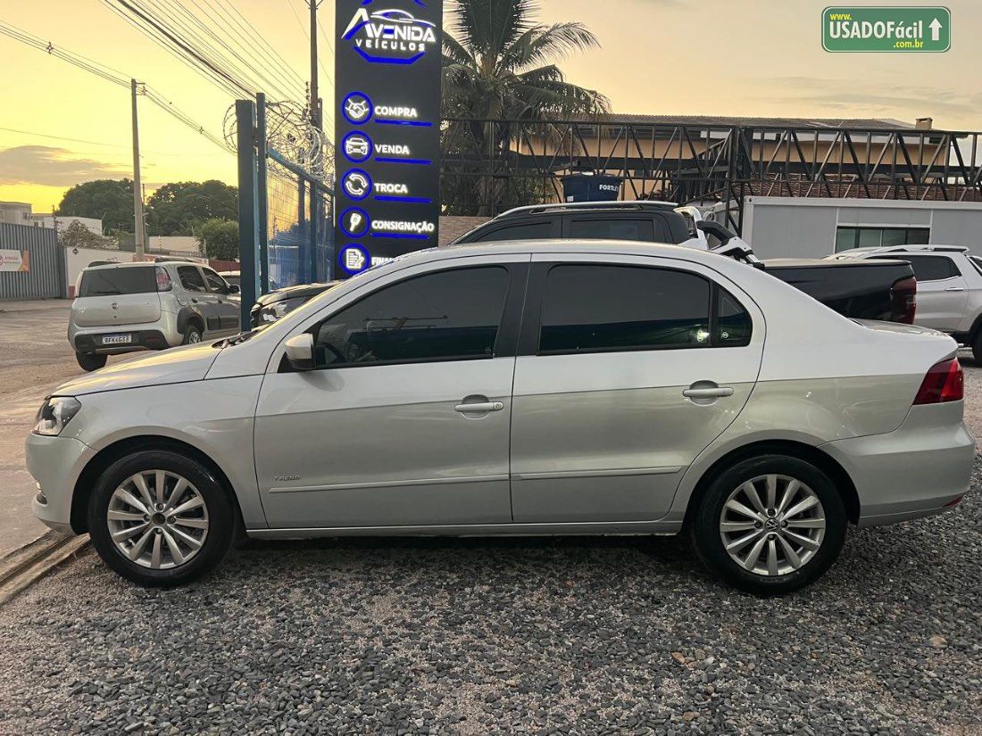 Volkswagen Voyage 1.0 Total Flex 2014/2014 — foto 13 de 26