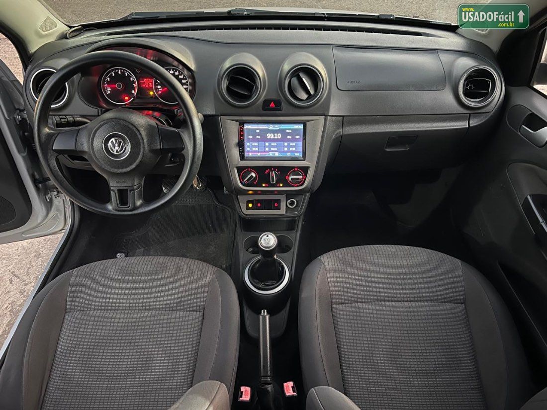 Volkswagen Voyage 1.0 Total Flex 2014/2014 — foto 16 de 26