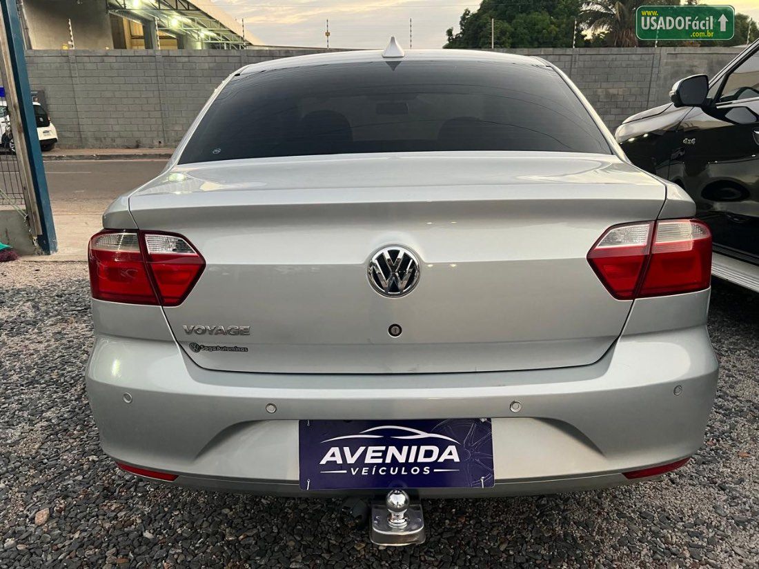 Volkswagen Voyage 1.0 Total Flex 2014/2014 — foto 7 de 26
