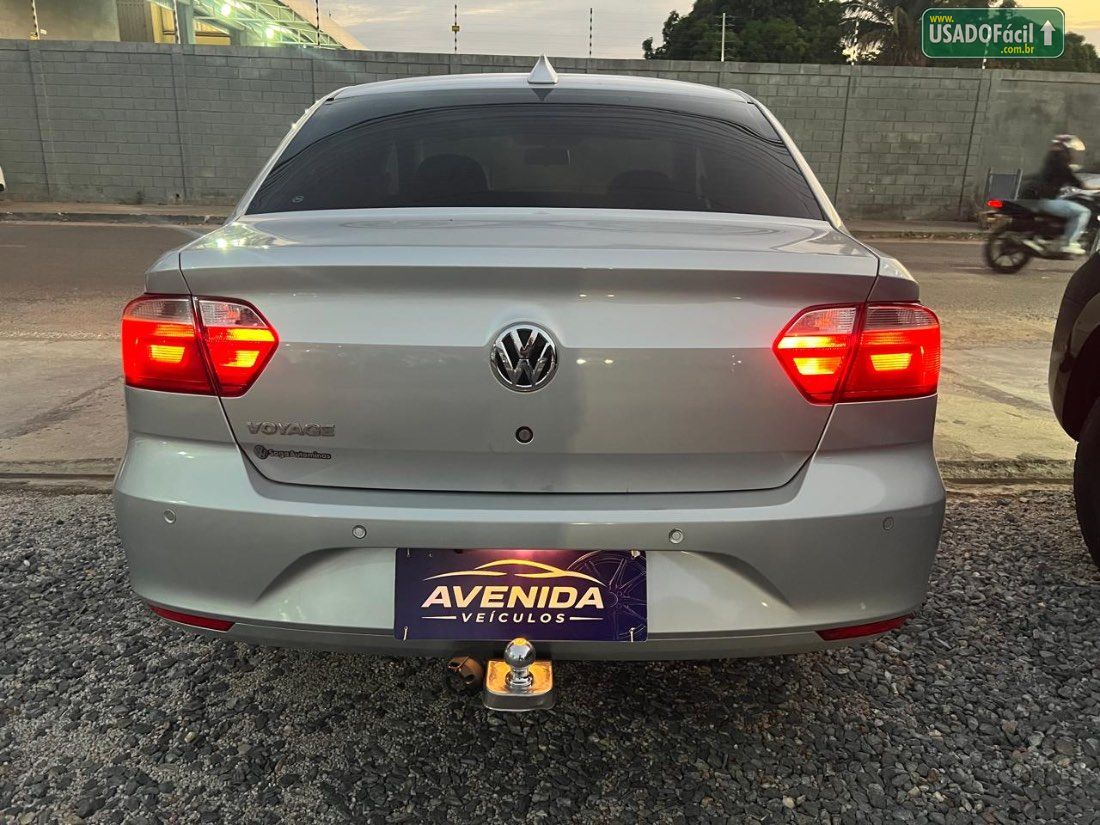 Volkswagen Voyage 1.0 Total Flex 2014/2014 — foto 8 de 26