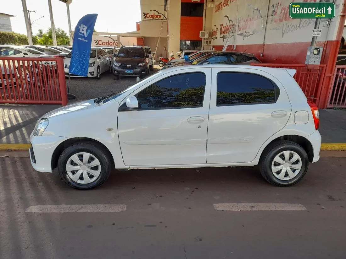 TOYOTA ETIOS hatch X 1.3 Flex Mecânico 2019/2020 — foto 8 de 15