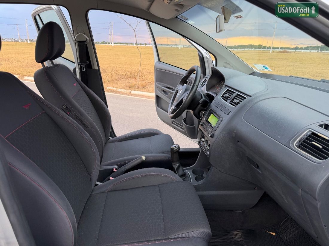 Volkswagen CrossFox 1.6 Mi Total Flex 2013/2014 — foto 9 de 11