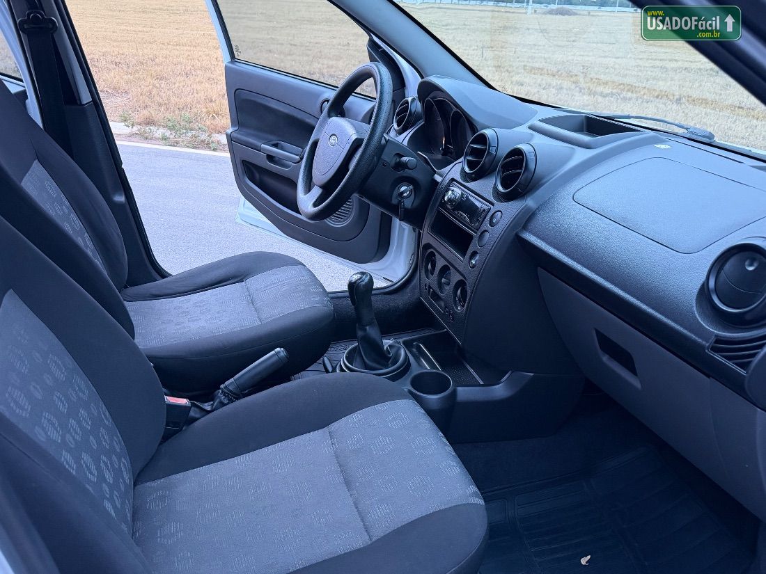 Ford Fiesta Hatch 1.0 5P Flex 2013/2014 — foto 10 de 11