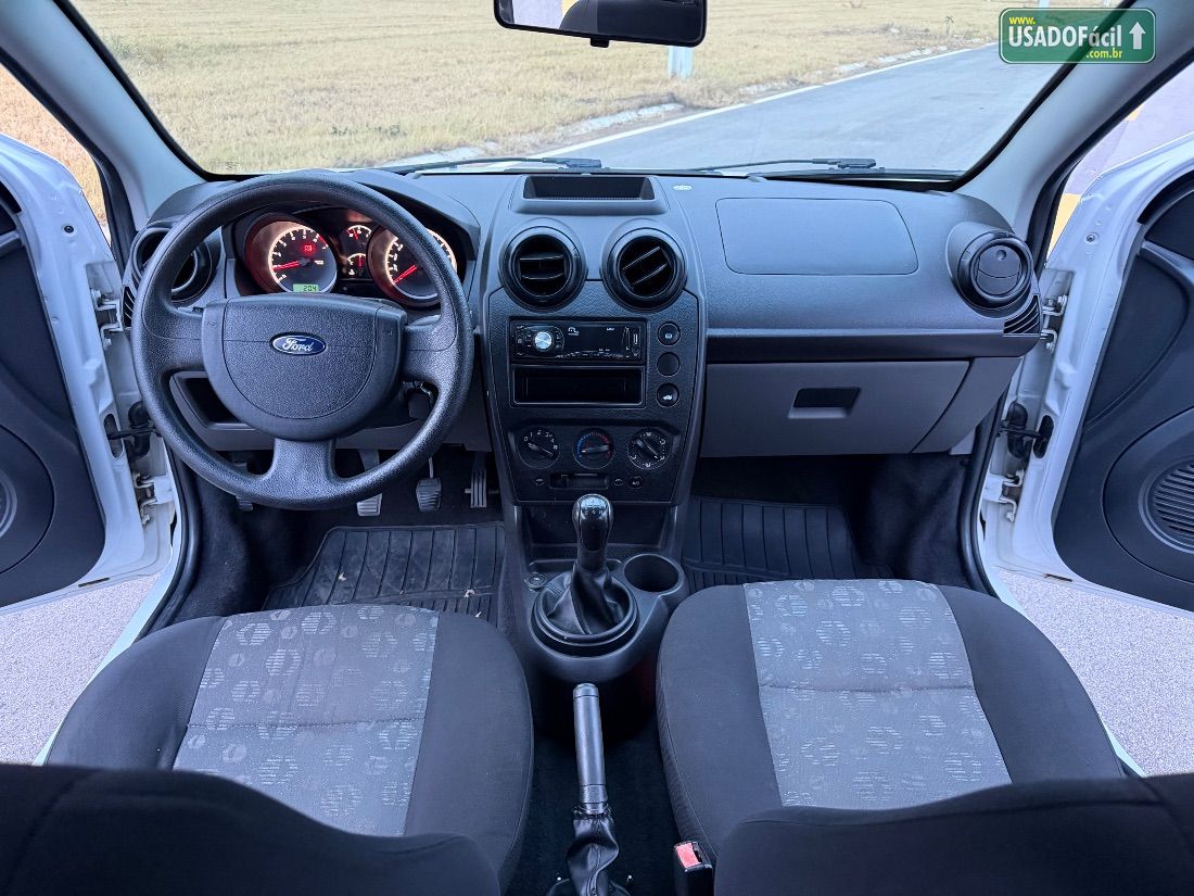 Ford Fiesta Hatch 1.0 5P Flex 2013/2014 — foto 8 de 11