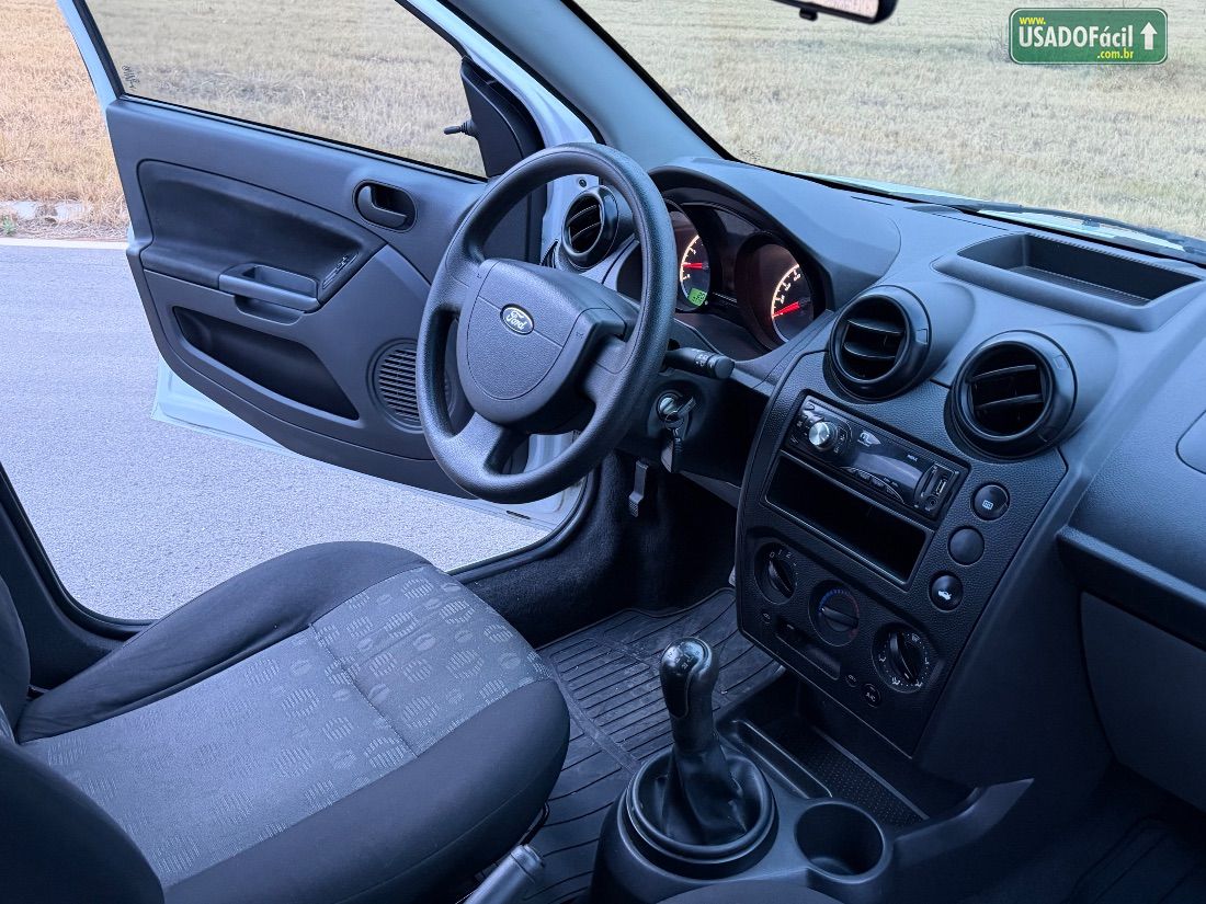 Ford Fiesta Hatch 1.0 5P Flex 2013/2014 — foto 9 de 11
