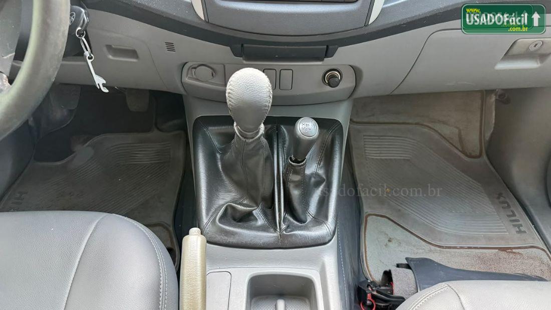 TOYOTA Hilux SRV CD D4-D 4x4 TDI Mecânico 2010/2011 — foto 11 de 16