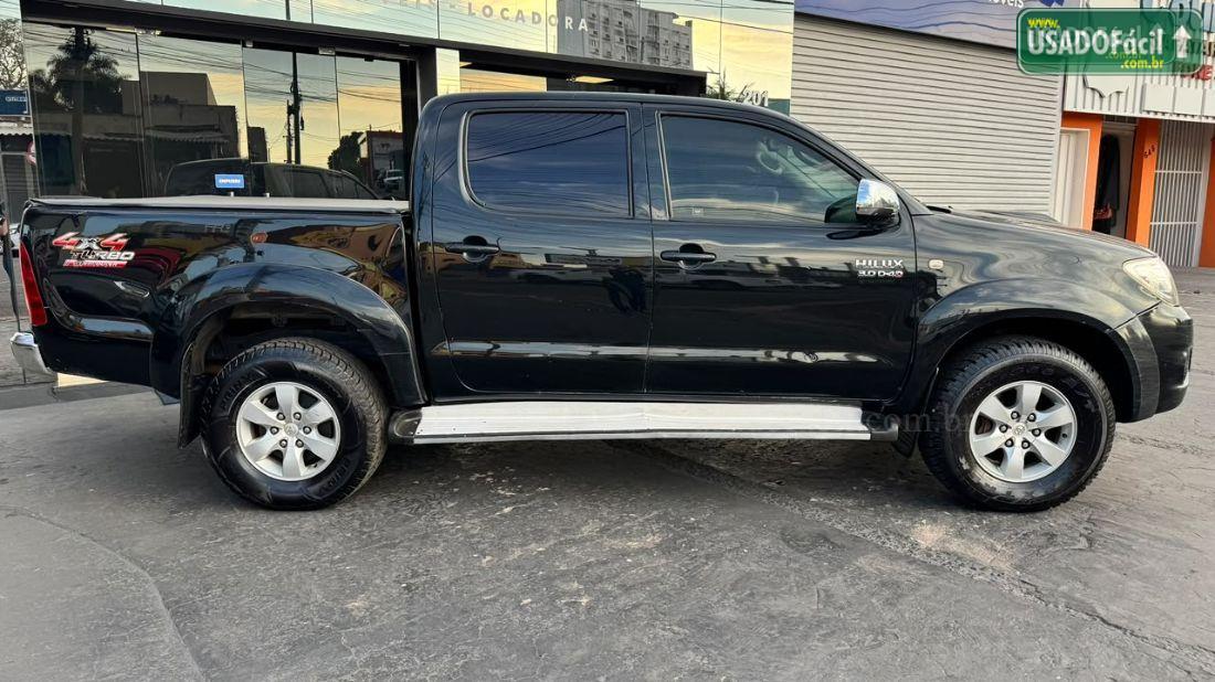 TOYOTA Hilux SRV CD D4-D 4x4 TDI Mecânico 2010/2011 — foto 3 de 16